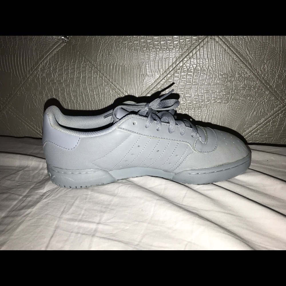 Yeezy Powerphase Calabasas ‘Grey’